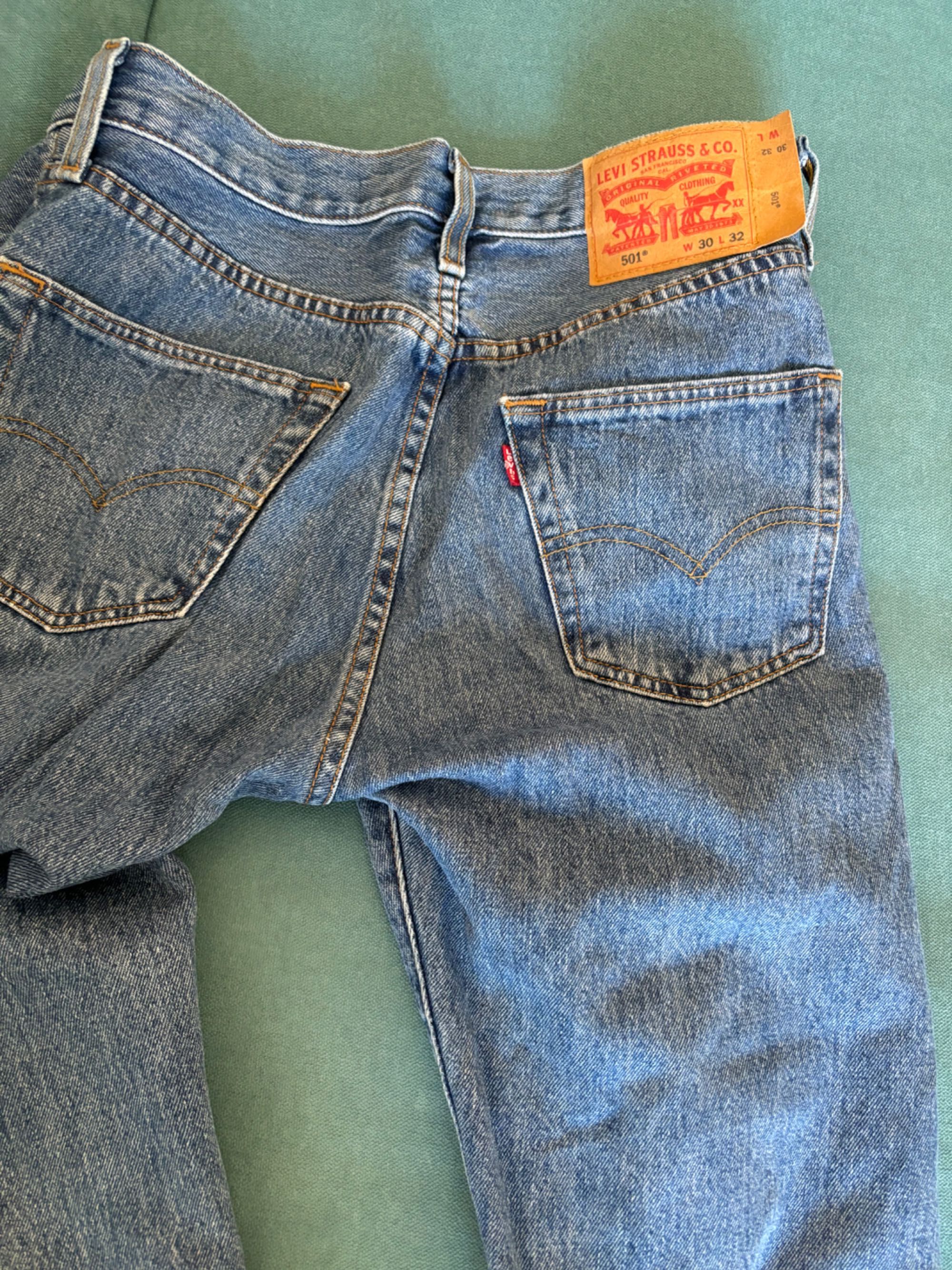 Levis дамски дънки сини и черни