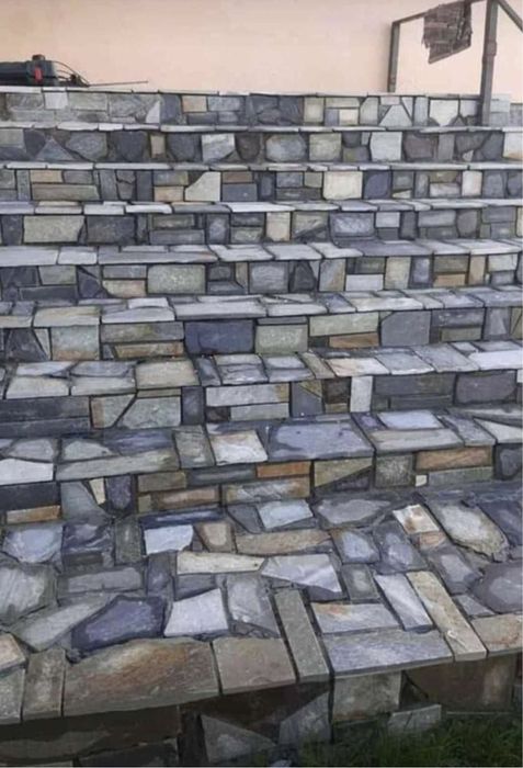 Piatră naturală transport si montaj oiunde in tara