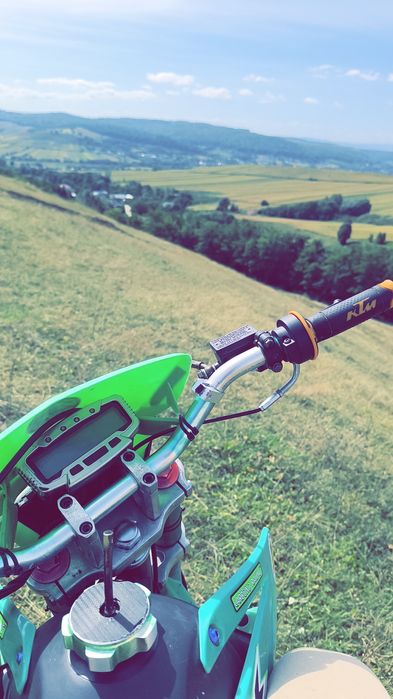 vând enduro 150cc, perfect funcțional, se poate vedea in SV Fălticeni