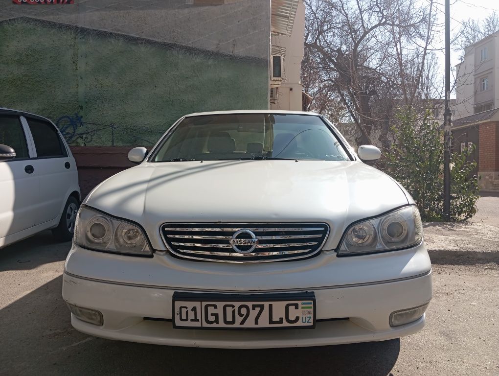 Продам автомобиль Ниссан максима а33 2001 года выпуска