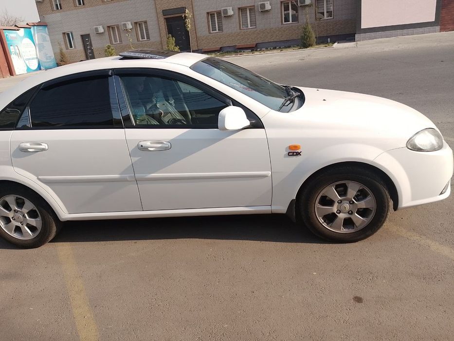 Jentra 17 yil 1qol 1ta petno 93000 yurga xolt juda zor