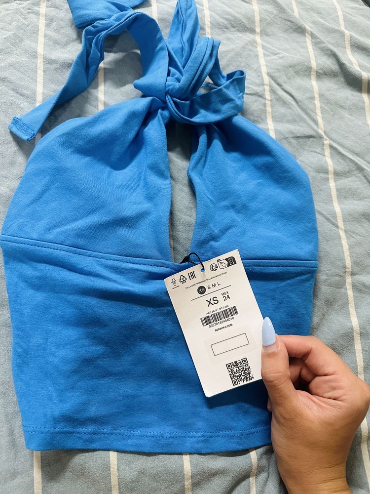 Топ Bershka.