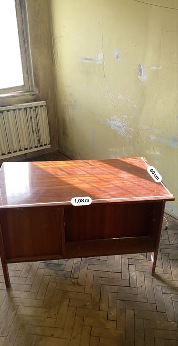 Birou vintage anii ’70–’80 – lemn furniruit – 1,08 m x 60 cm