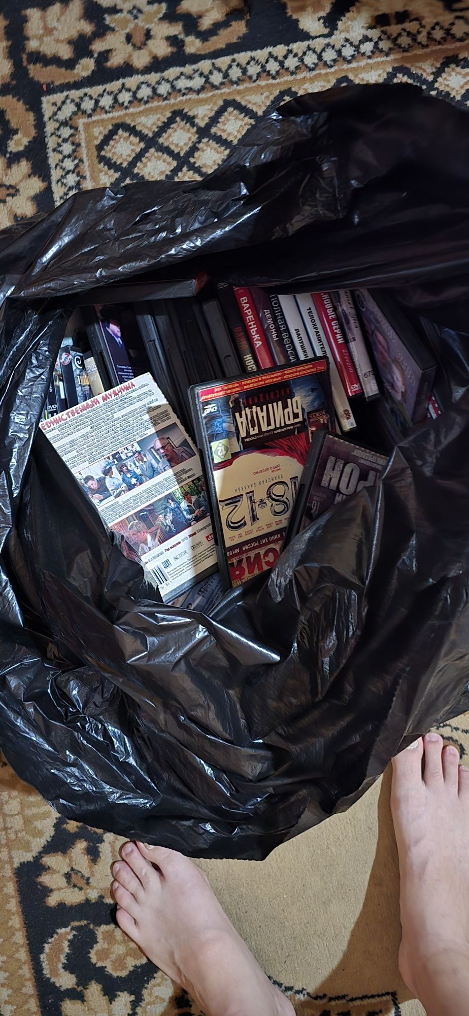 Продаю DVD диски. Фильмы , мультики