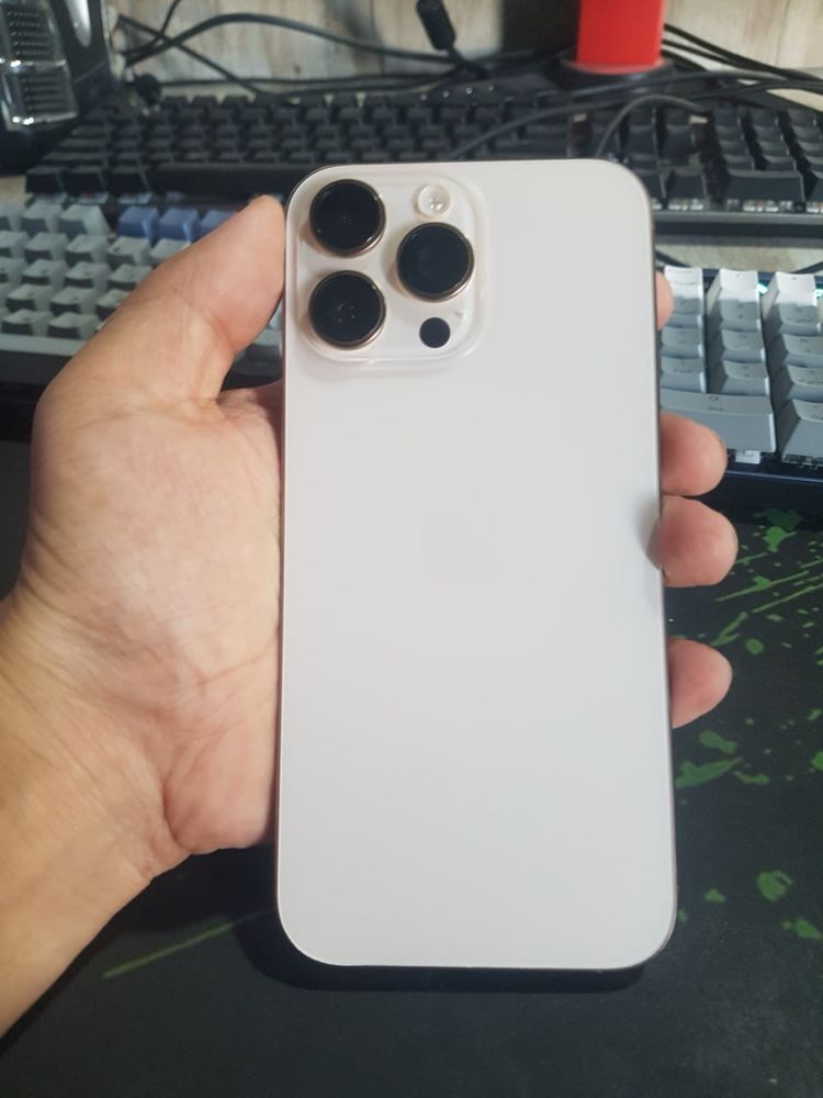 Iphone 16 pro max 256 98%