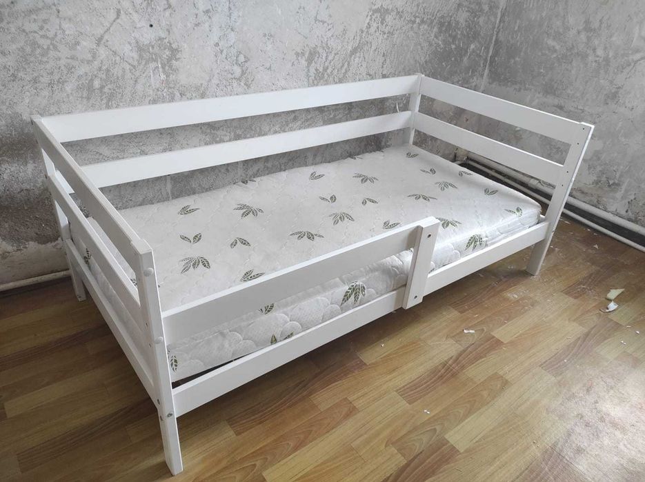 Кровать детская 180х90 белая