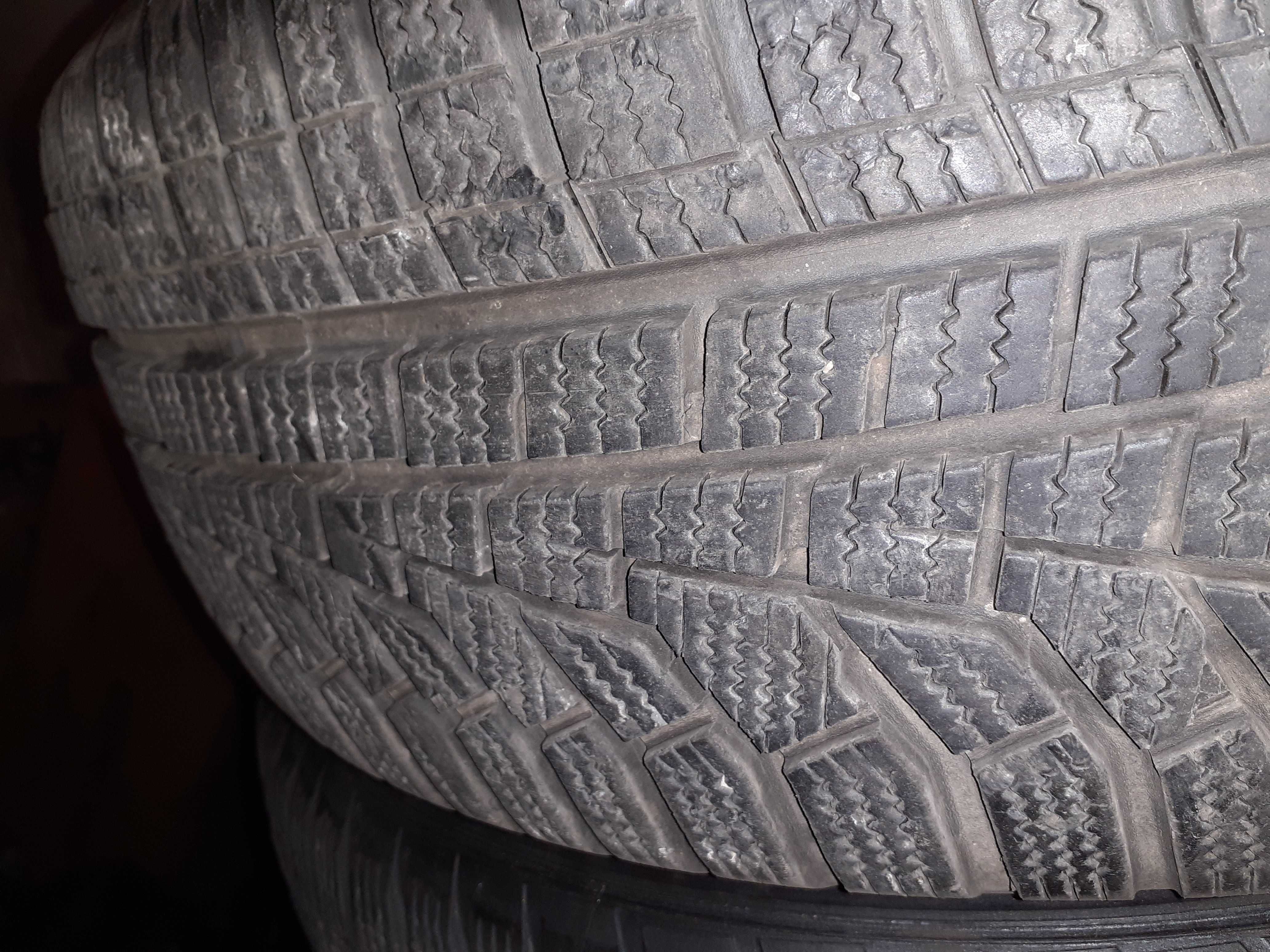 205/60/R16 Hankook Winter