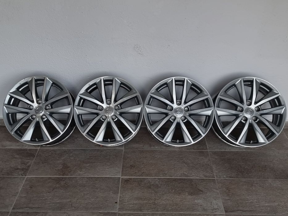 17" Оригинални джанти Nissan Qashqai X-trail 5×114.3 7.5J ET45