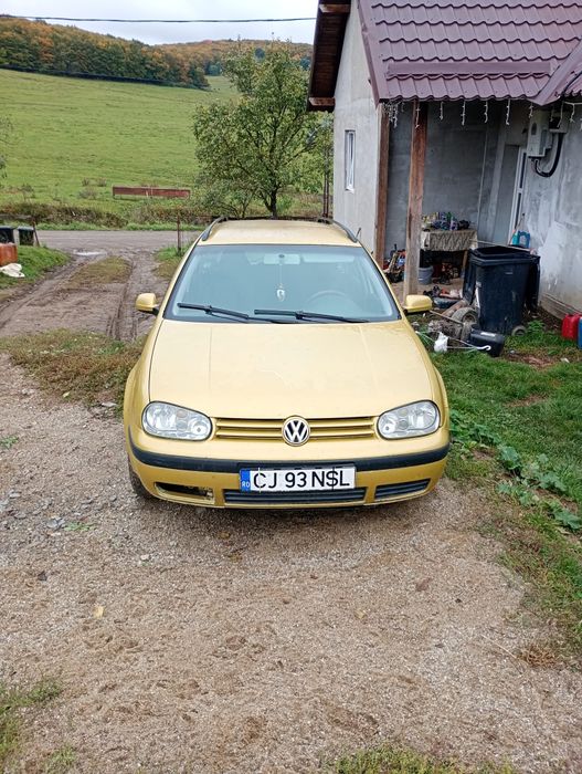 Vând golf 4 1.9 tdi în stare buna