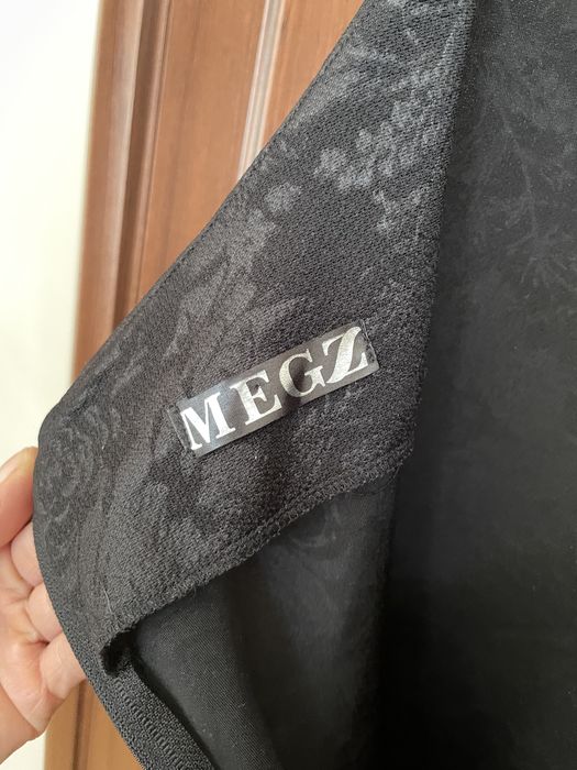 Страхотна черна рокля MEGZ