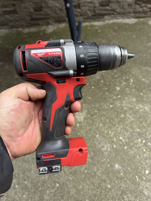 Акумулаторен винтоверт Milwaukee