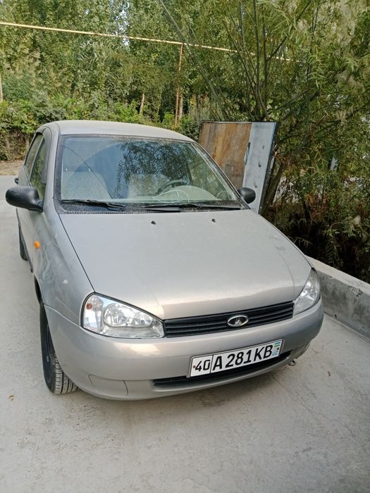 Moshina sotiladi Lada Kalina 11119