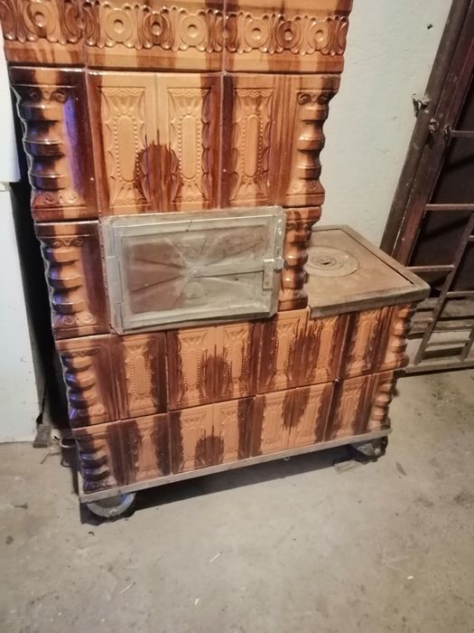 Soba teracota cu plita și cuptor pe roti/cuptor cu lemne