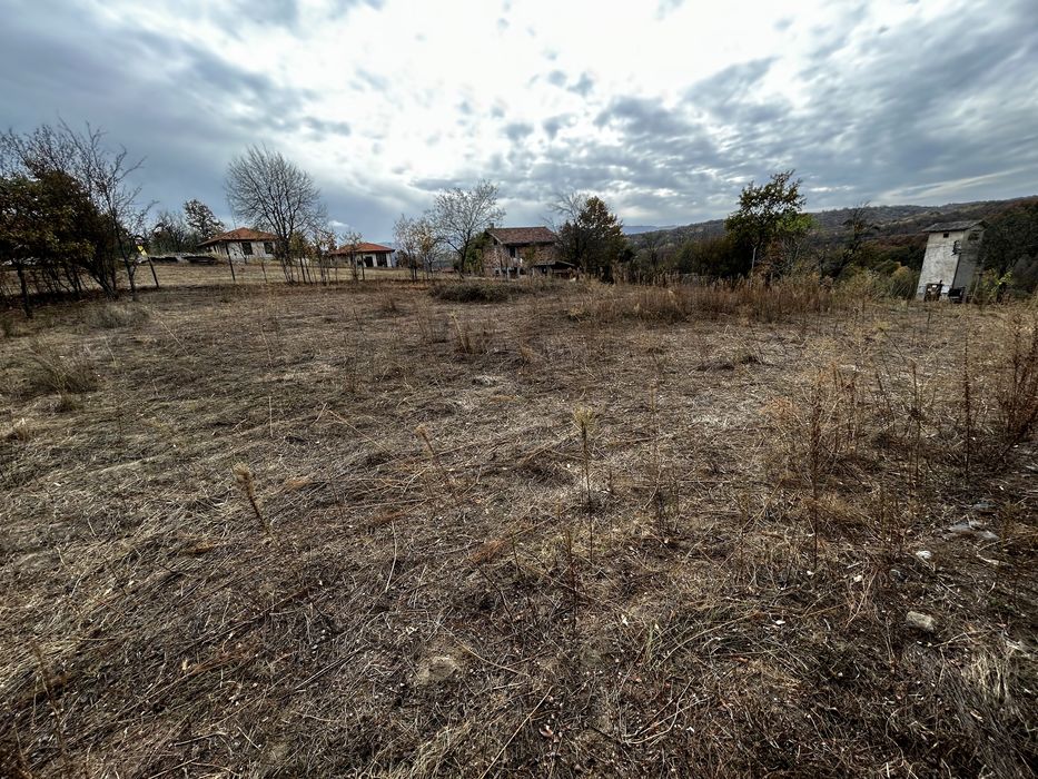 Продава се Парцел в с. Бижовци, Област Габрово - 1000 кв.м за 18 €/кв.м - Снимка #5