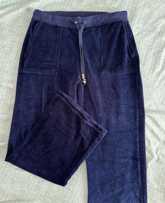 Дамски велурен спортен екип в тъмносин цвят