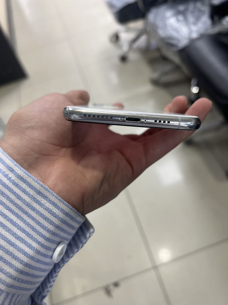 Iphone 11 pro max Ll/a 64 gb