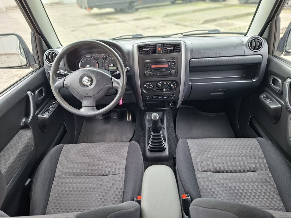 Vând Suzuki jimny 1.3 Benzină 4x4