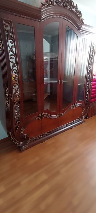 Продаётся стенка.