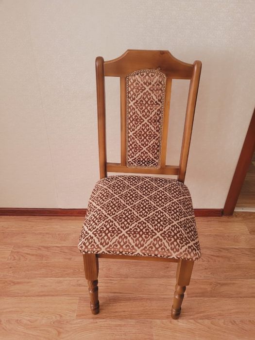 Стулья по 7000