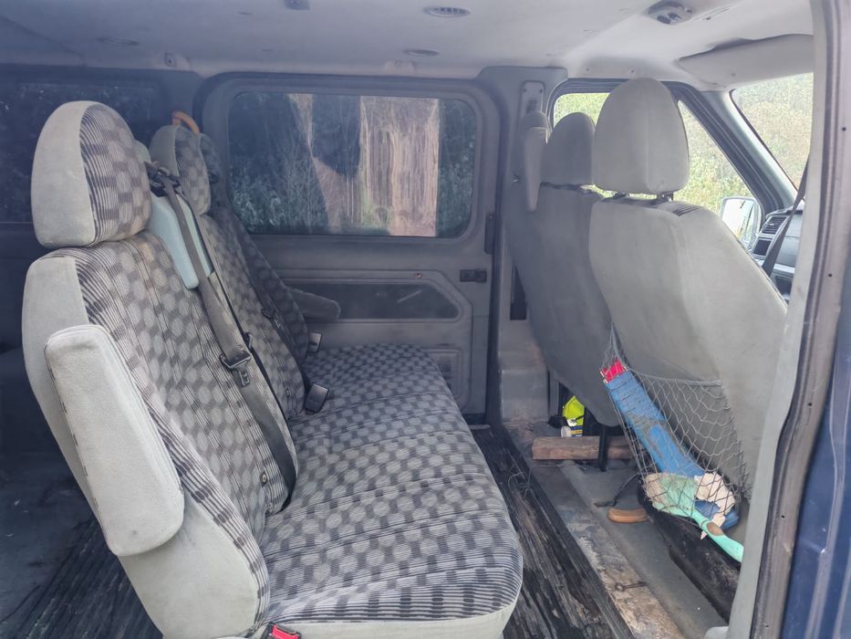 Ford transit 2.2 8+1 volan dreapta