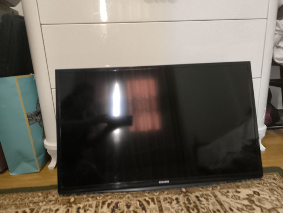Телевизор самсунг