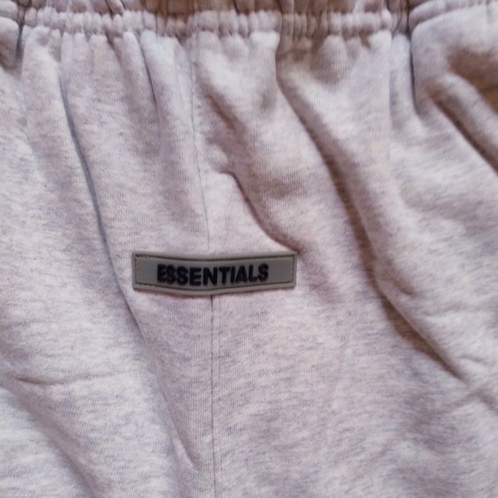 Pantaloni scurți Essentials (L) | Livrare cu verificare