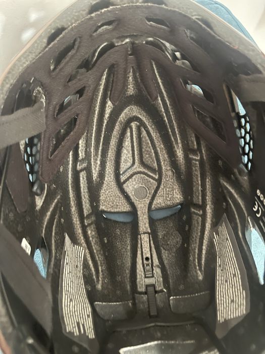 Cască ABUS Gamechanger + Force Saurus