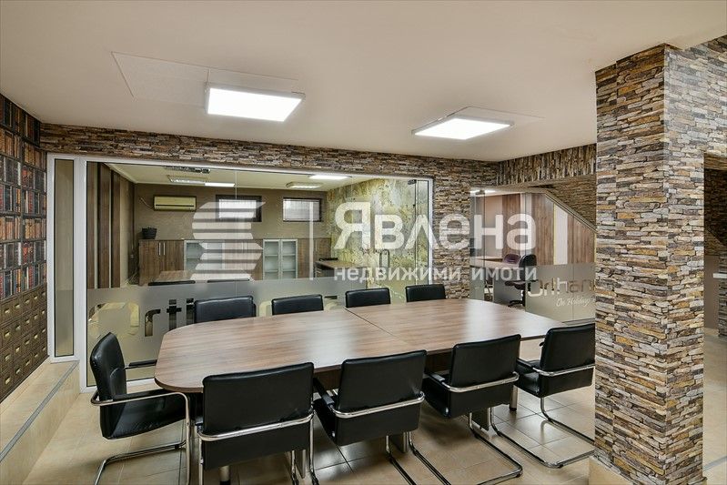Дава се под наем Офис в Варна, ВИНС - 295 кв.м за 2500 € - Снимка #5