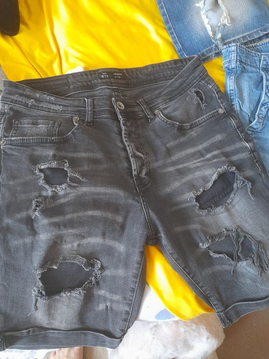 Blugi de vară bărbătești