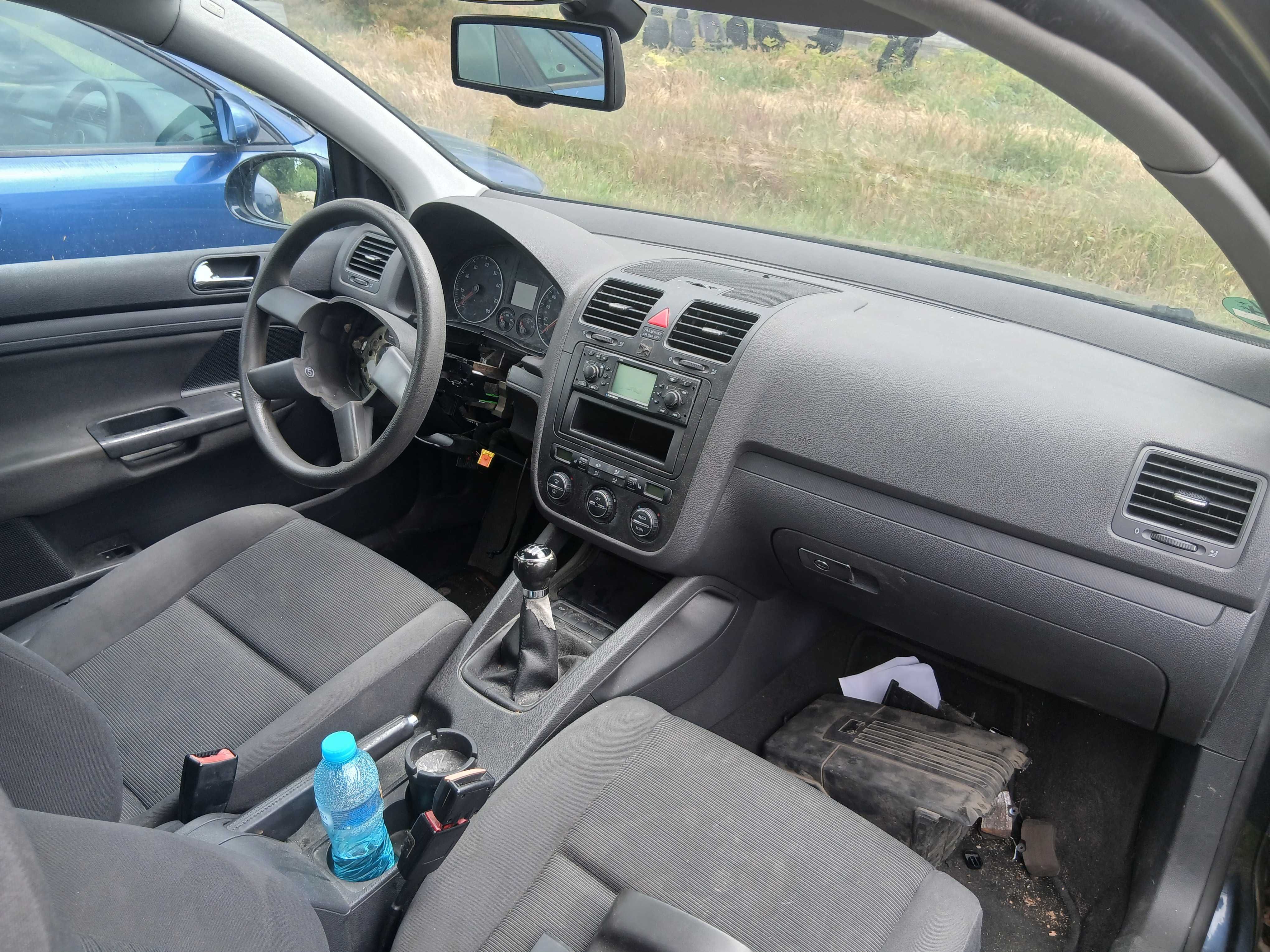 Volkswagen Golf 5 An 2005 1.6 FSI Volan Stanga (Pentru Dezmembrari) !