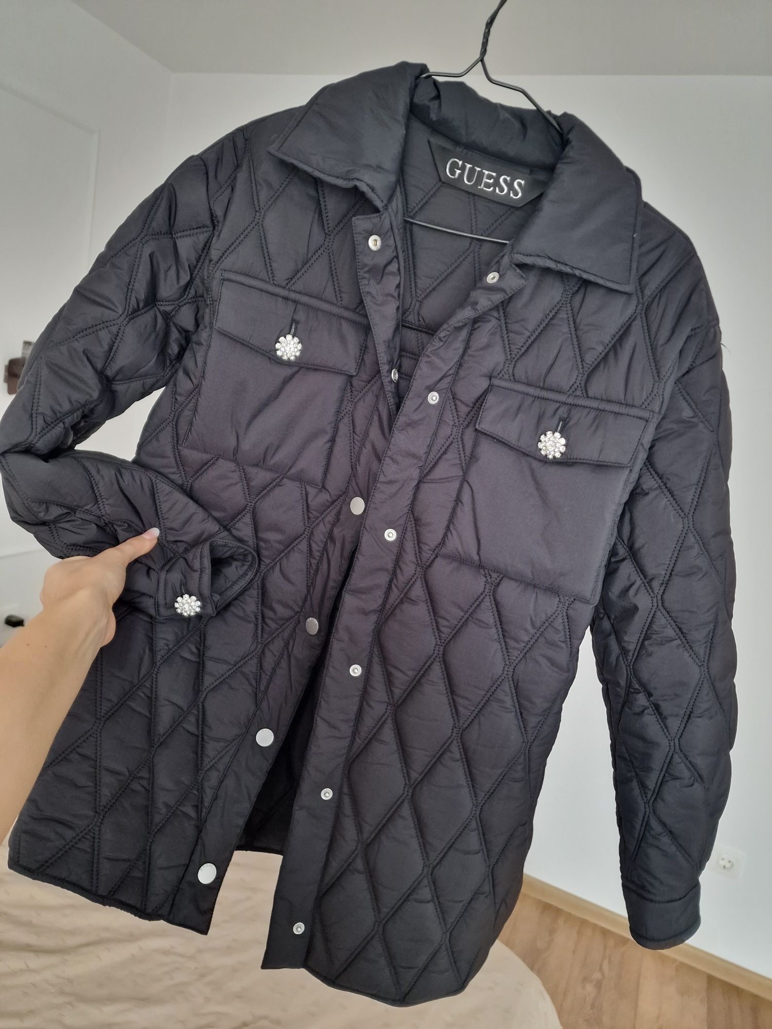 Geaca Guess xs - s