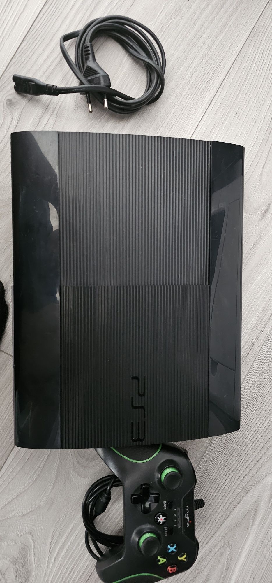 Playstation 3 PS3 MODAT HDD 500GB cu 1 maneta si cablurile necesare