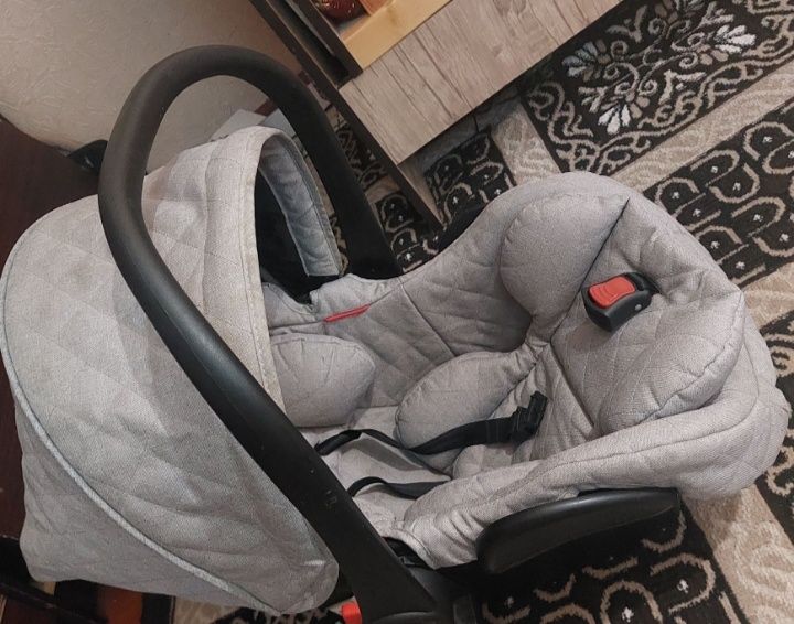 Продам автолюльку