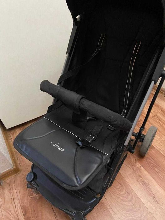 Продам прогулочную коляску