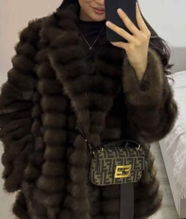 Эко шуба сатылады новый 44 тен 48 гедин барады!