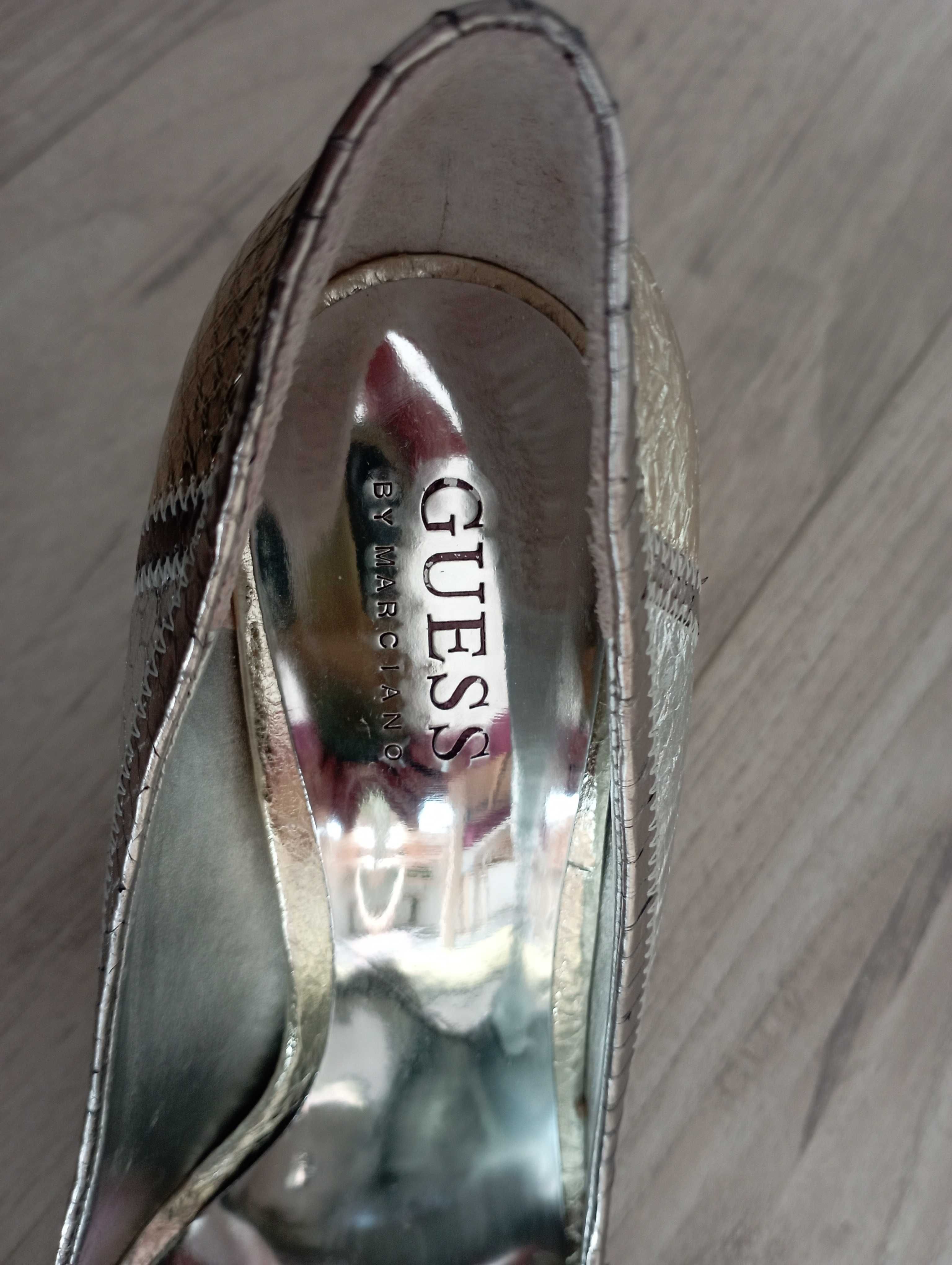 Обувки кожа Guess