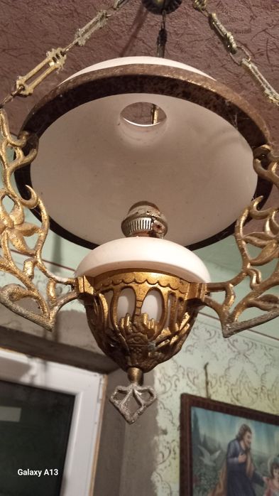 Vând lanpa veche pe petrol