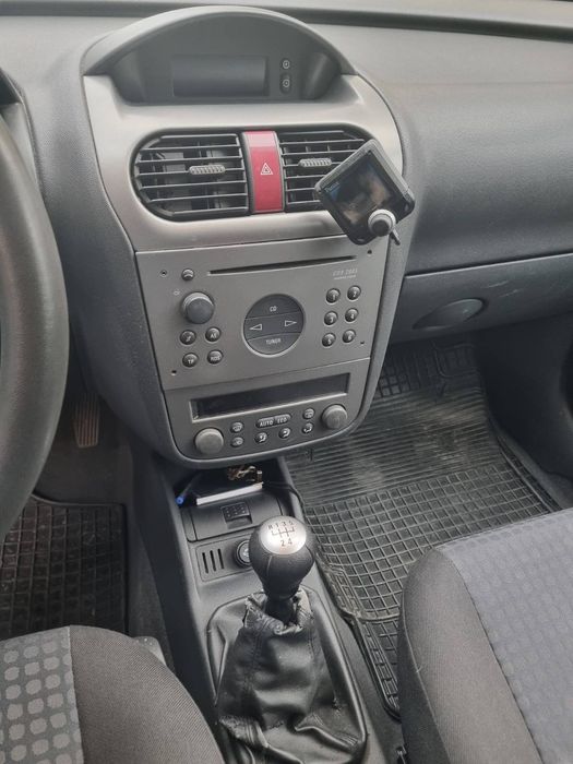 Opel Corsa 2005 година