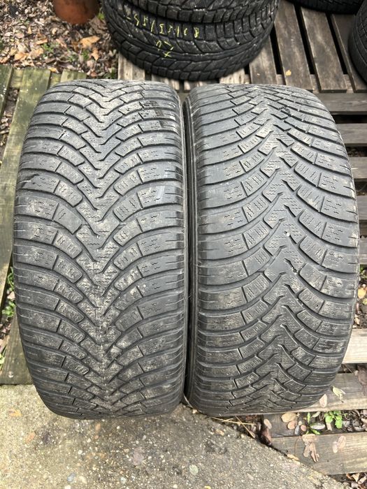 Cauciucuri iarna 225/55/16 Falken