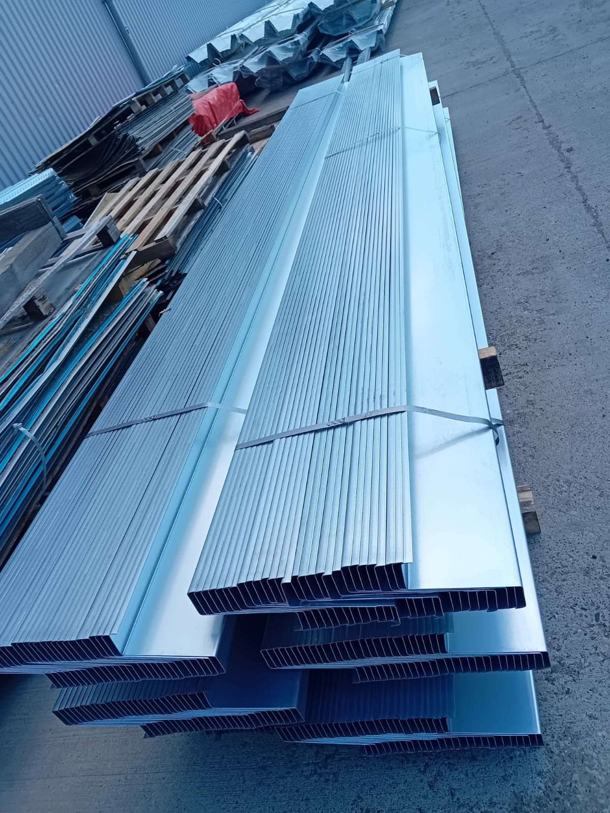 Profile zincate z c u 12 m lungime
