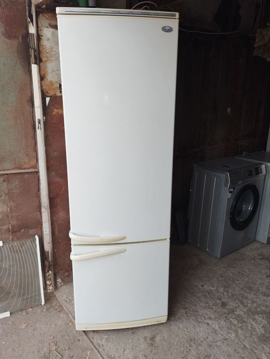 Продаётся холодильник