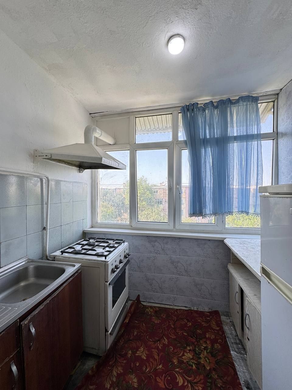 Chinor tomonda 3-xonali sotiladi. 34500$