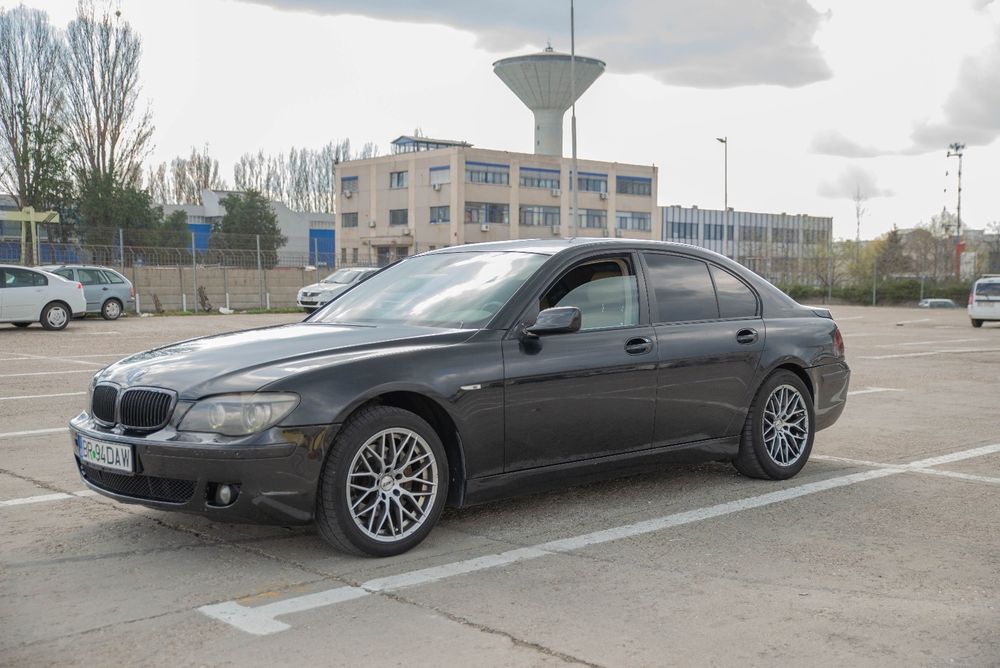 Vând sau schimb bmw e65