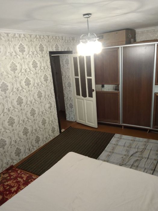 Продаётся 1 комнатная квартира в городе Чирчик (тройцке)