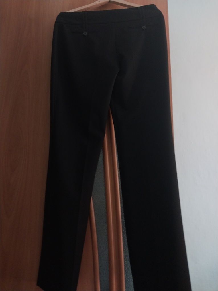 Базовые чёрные женские брюки