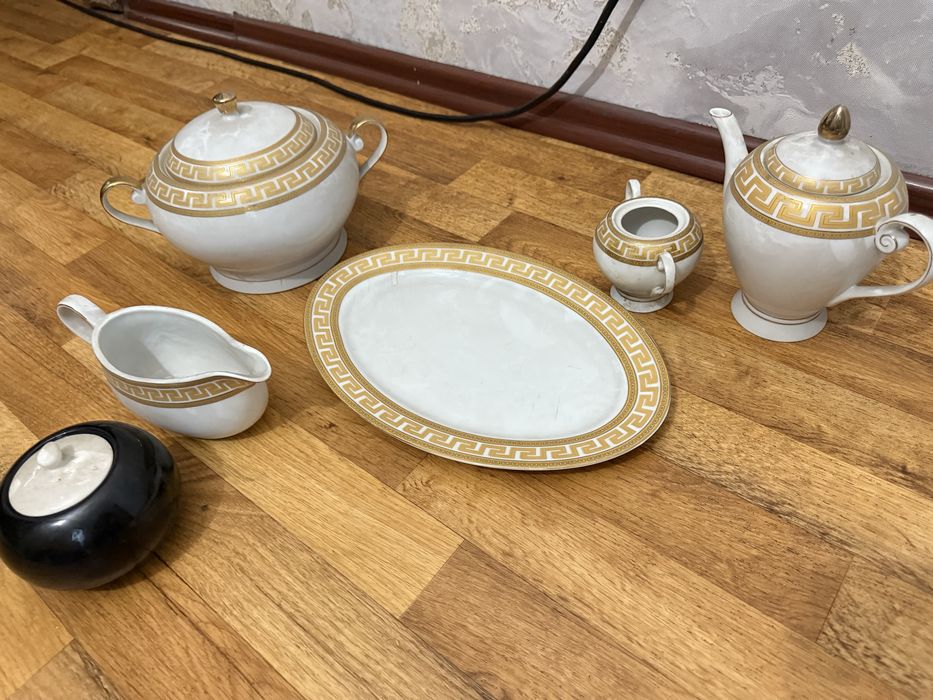 Отдам все за 2000. Посуда .