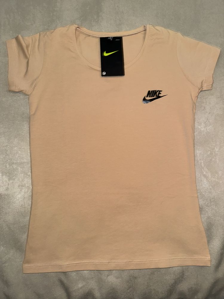 Дамски Тениски Nike