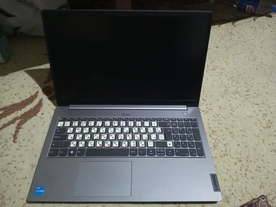 Noutbuk Lenovo thinkbook detskop 7 
Xotira-8-512
Core i3 11 pakaleniya