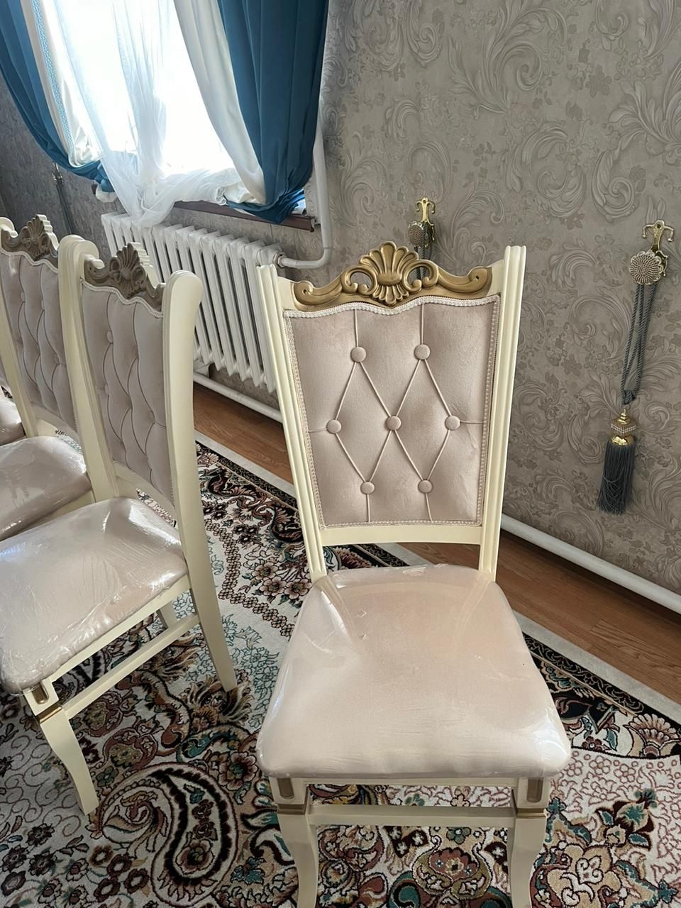 Стулья Новые Продается