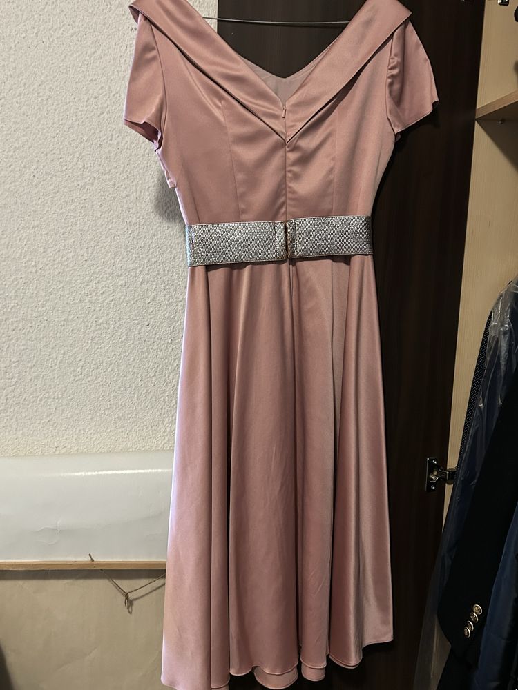 Rochie de ocazie din satin